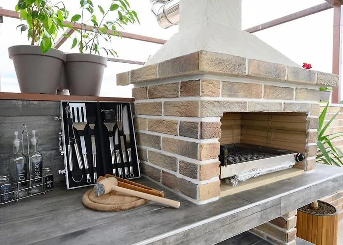 Sunset Luxury וארנה